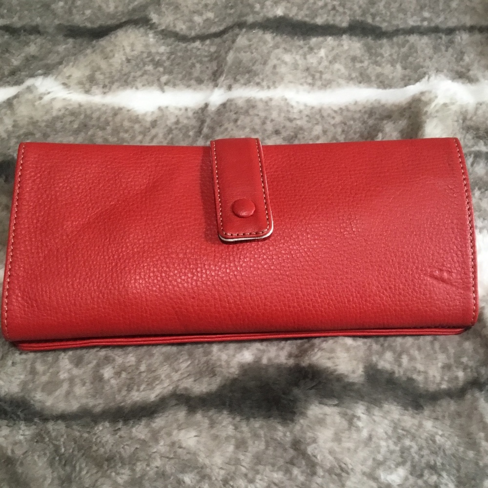 Le Engel Women Carrie Checkbook Card Wallet